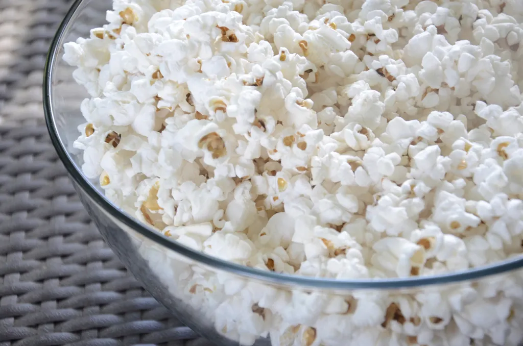 Snacks: bowl de pochoclos